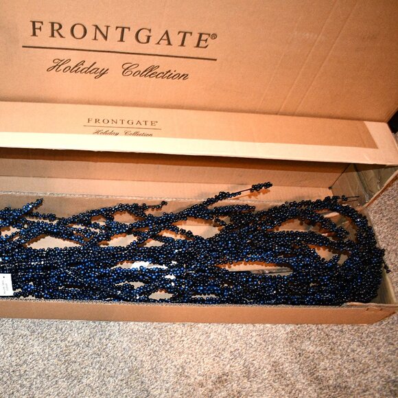 Frontgate Twig Berry Stems, Set of Six #185373   Add fresh color and texture to - Picture 3 of 8